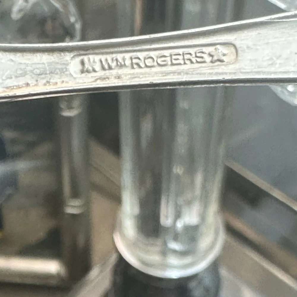 Vintage WM Rogers ⭐️ Scalloped Serving Spoon.
